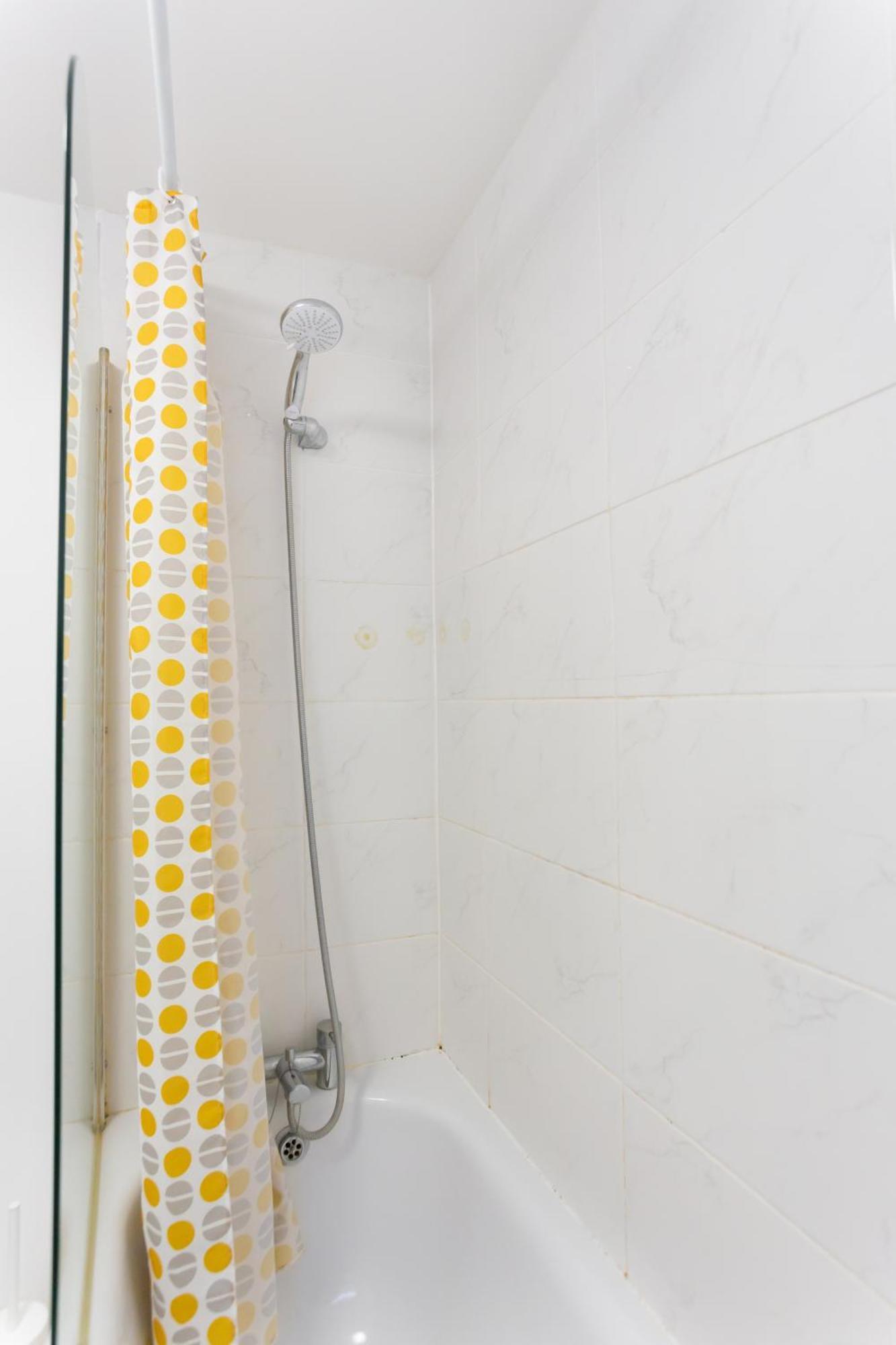 Wood Green Budget Rooms - Next To Mall & Metro Station - 10 Min To City Center Лондон Экстерьер фото